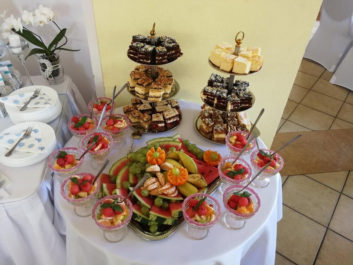 Sloneczna Hotel Miedzygorze Luaran gambar